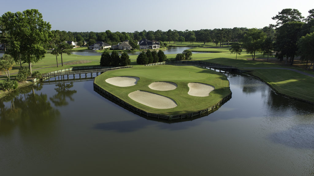 River Club - Hole 14-4